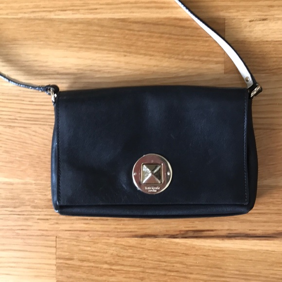 kate spade Handbags - Kate ♠️ spade purse 👜